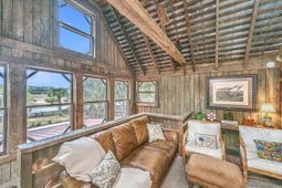 8452 Chisolm Plantation Road photo 4