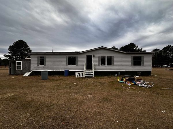 447 Annie Ln., Latta, SC 29565