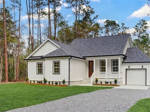 22515 TREADAWAY Street, Mandeville, LA 70471