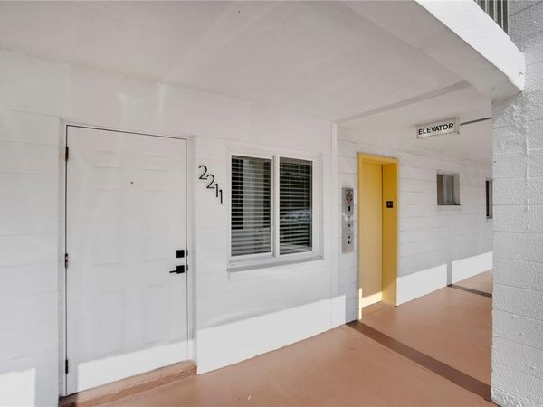 2211 SUNSET DRIVE, Unit E3, BRADENTON, FL 34207