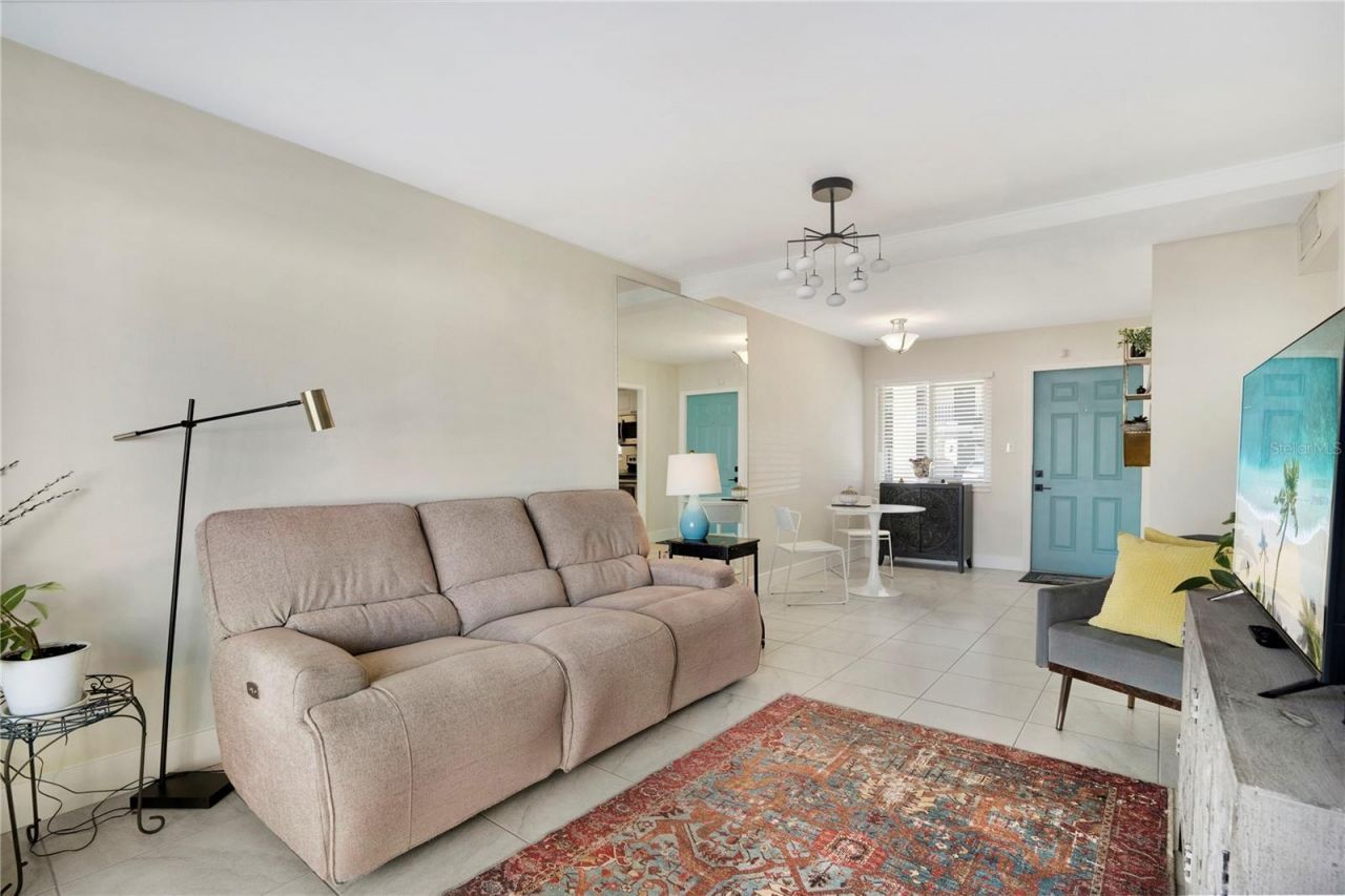 2211 Sunset Drive, Unit E3, Bradenton, FL 34207 Photo