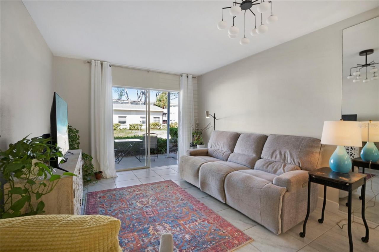 2211 Sunset Drive, Unit E3, Bradenton, FL 34207 Photo