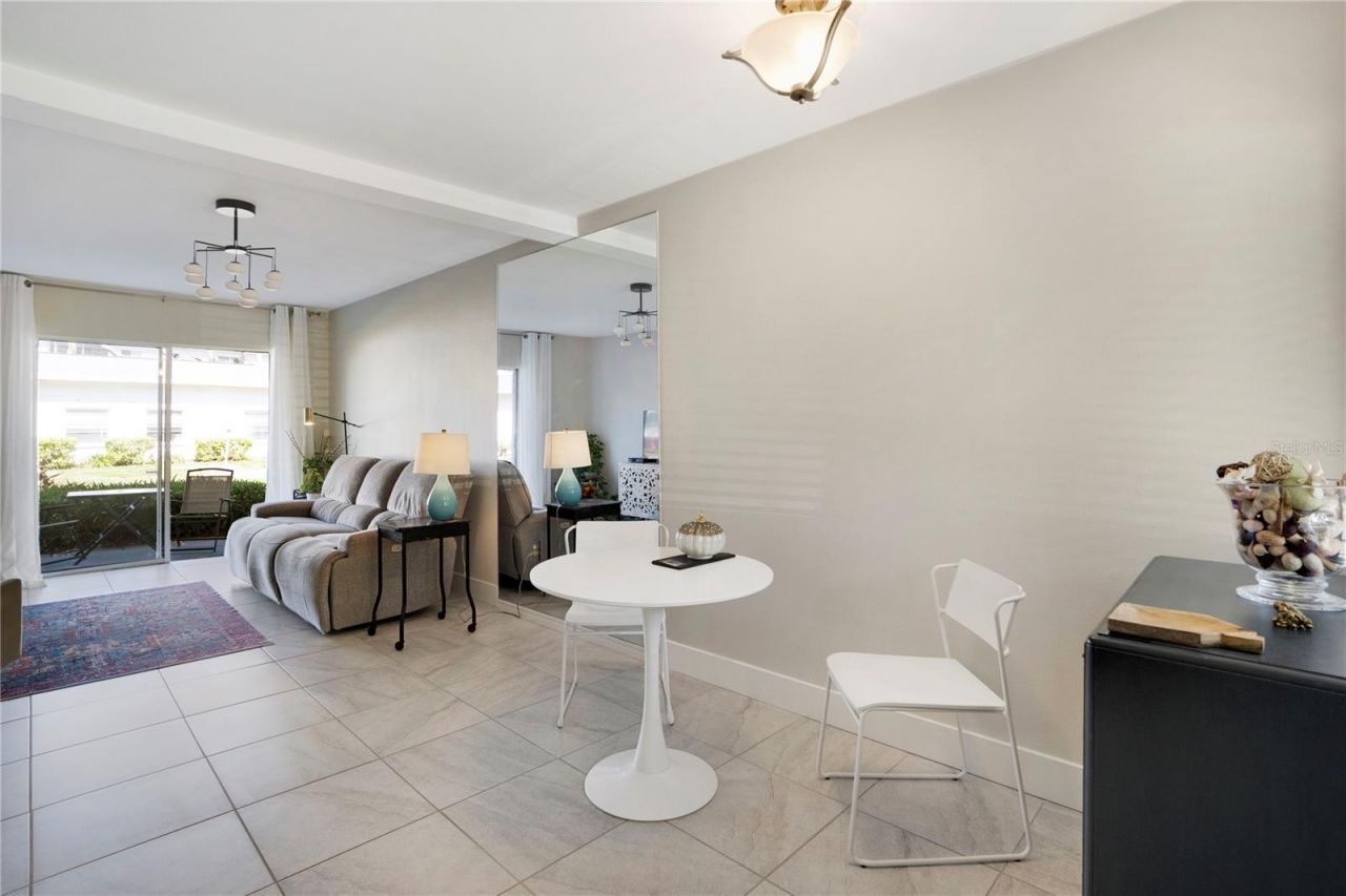 2211 Sunset Drive, Unit E3, Bradenton, FL 34207 Photo