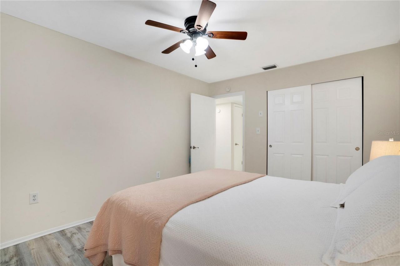 2211 Sunset Drive, Unit E3, Bradenton, FL 34207 Photo