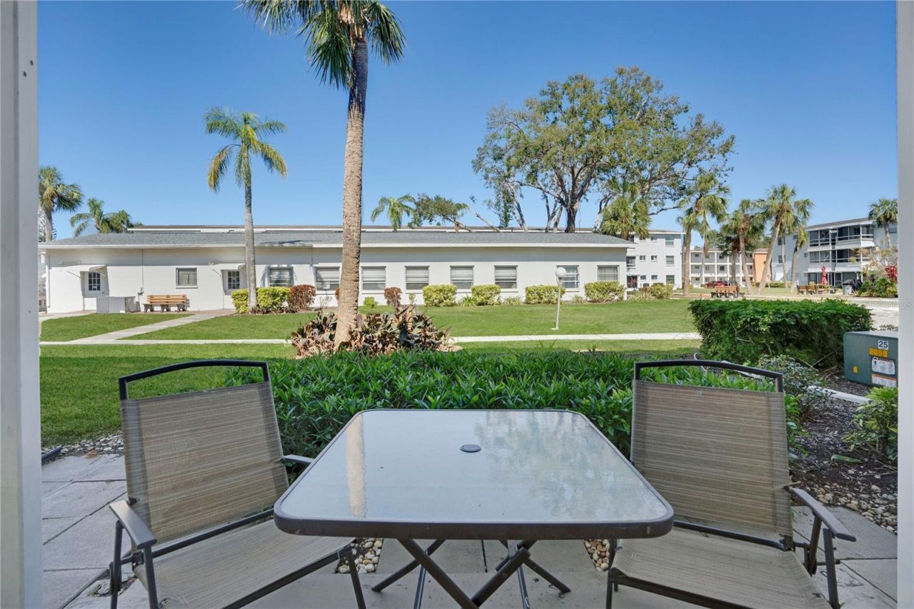 2211 Sunset Drive, Unit E3, Bradenton, FL 34207 Photo