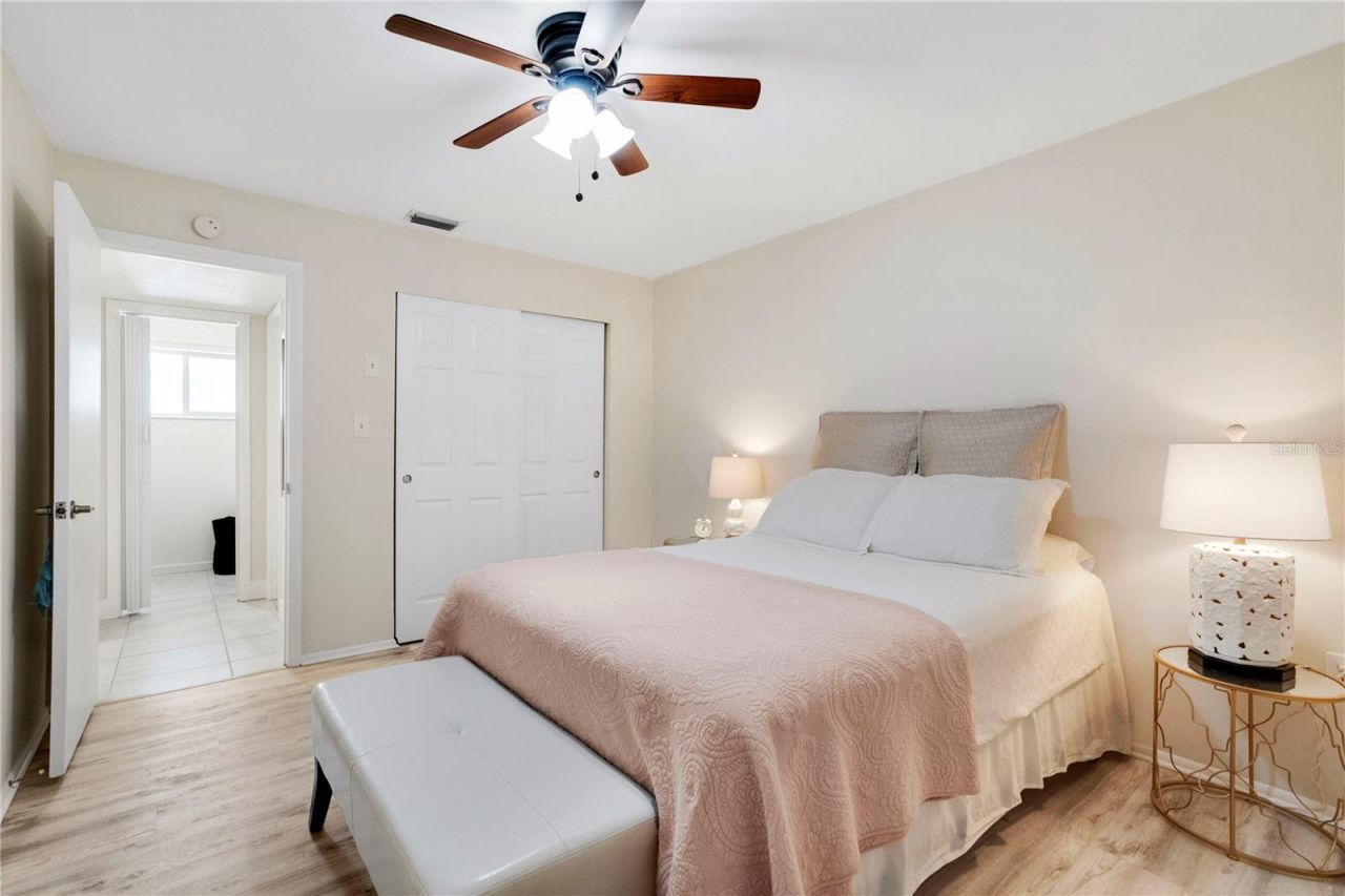 2211 Sunset Drive, Unit E3, Bradenton, FL 34207 Photo