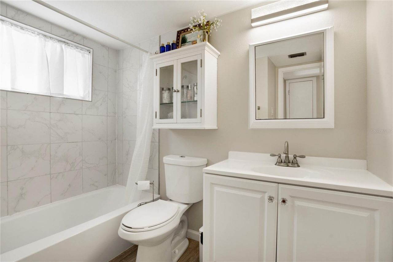 2211 Sunset Drive, Unit E3, Bradenton, FL 34207 Photo