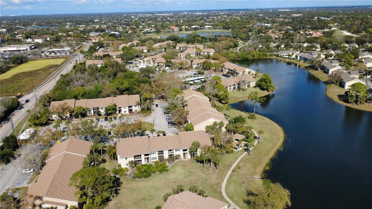 4040 Crockers Lake Boulevard, Unit 1717, Sarasota, FL 34238 Photo