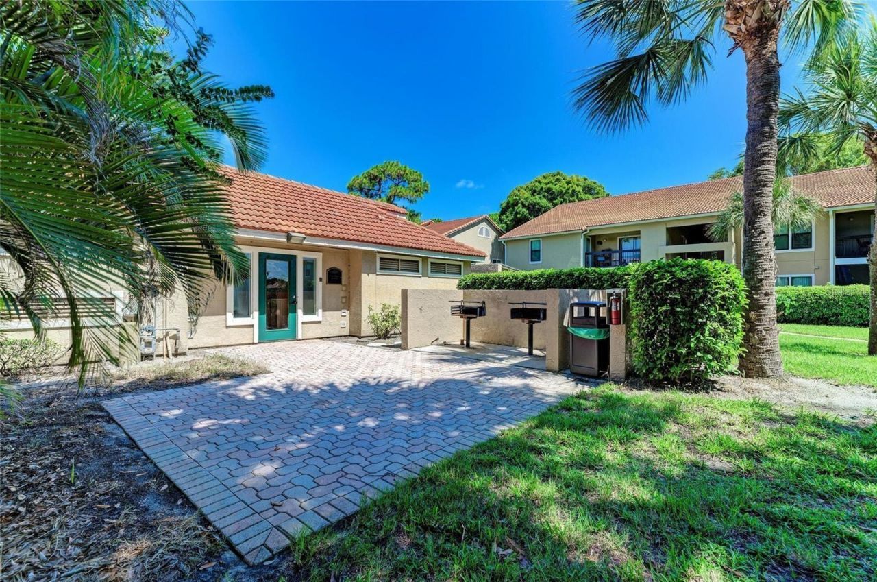 4040 Crockers Lake Boulevard, Unit 1717, Sarasota, FL 34238 Photo