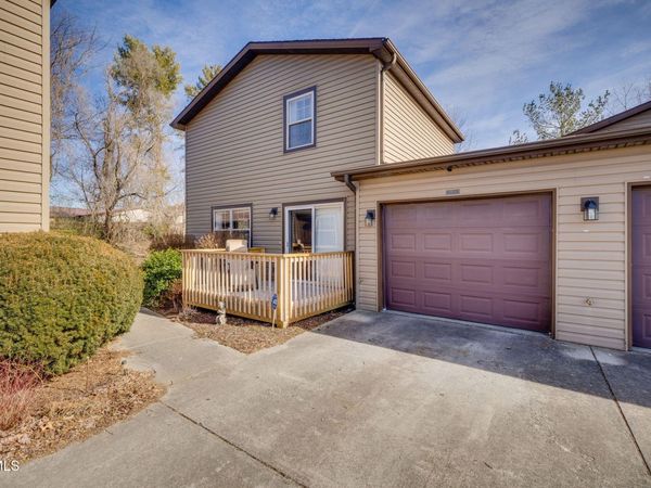 516 Pilgrim Court, Unit D, Johnson City, TN 37601