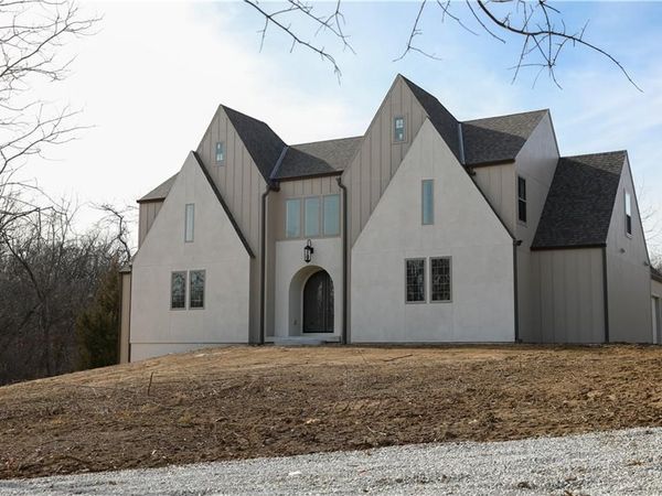 26103 Blue Mills Road, Independence, MO 64058