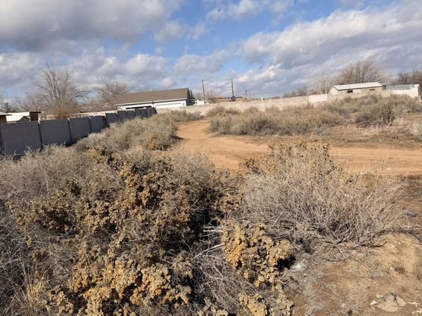 2513 Amalia Road SW, Albuquerque, NM 87105