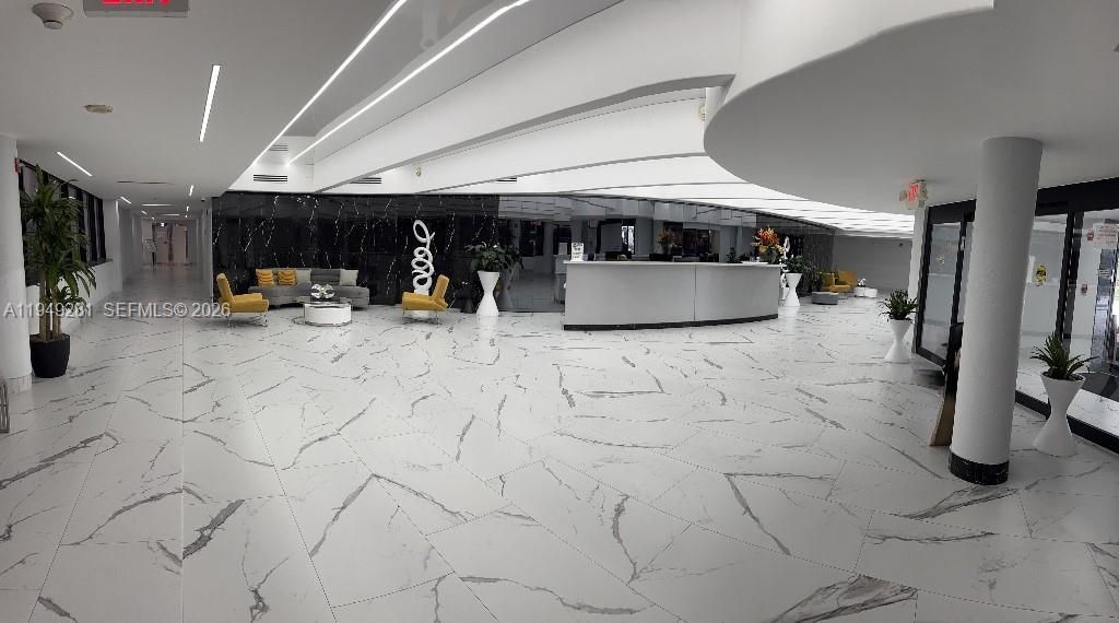 1904 S Ocean Dr, Unit 808, Hallandale Beach, FL 33009 Photo