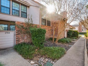 18240 Midway Road, Unit 1704, Dallas, TX 75287