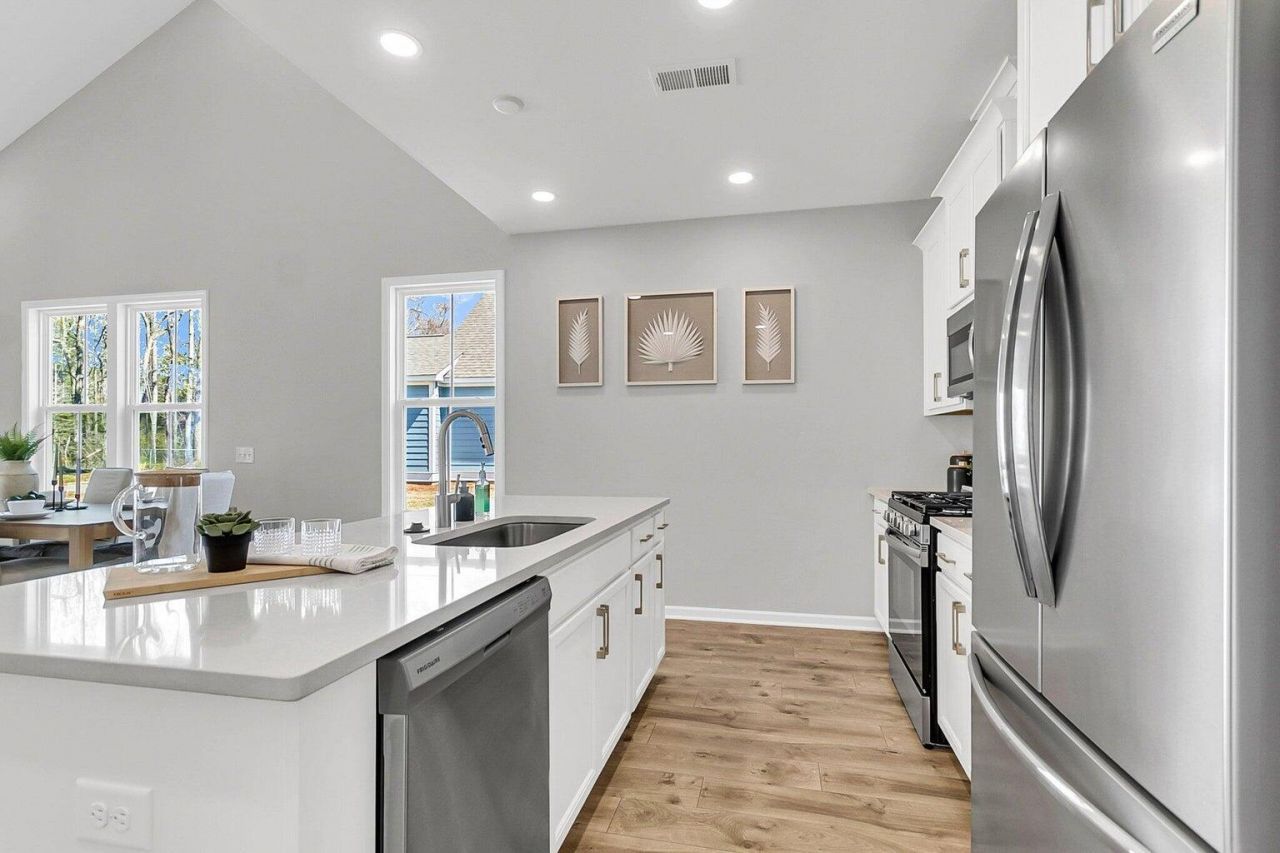 721 Alma Square Drive Photo 14