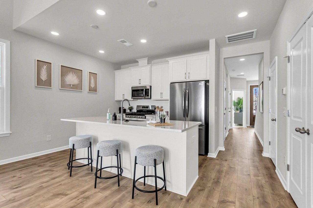 721 Alma Square Drive Photo 15