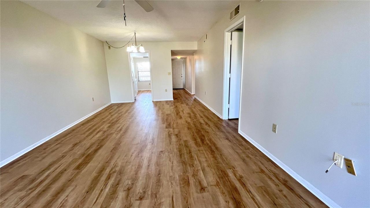 505 30th Avenue W, Unit E406, Bradenton, FL 34205 Photo