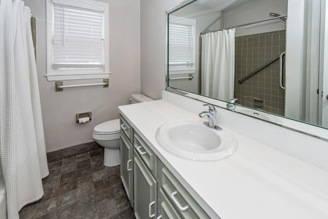 2106 Fife Lane Photo 17