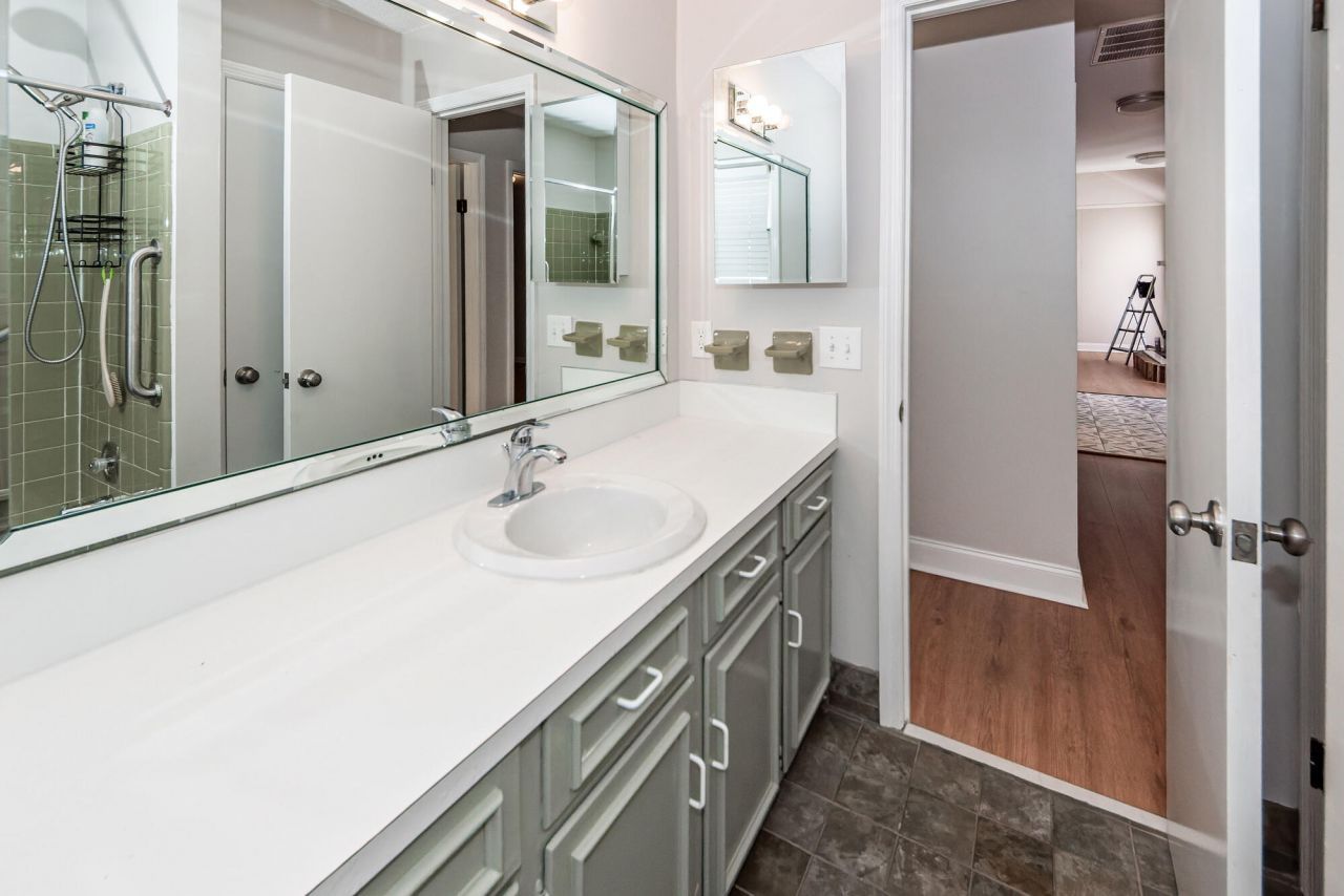 2106 Fife Lane Photo 18