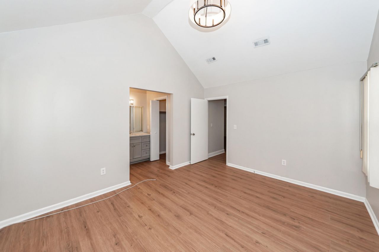 2106 Fife Lane Photo 20