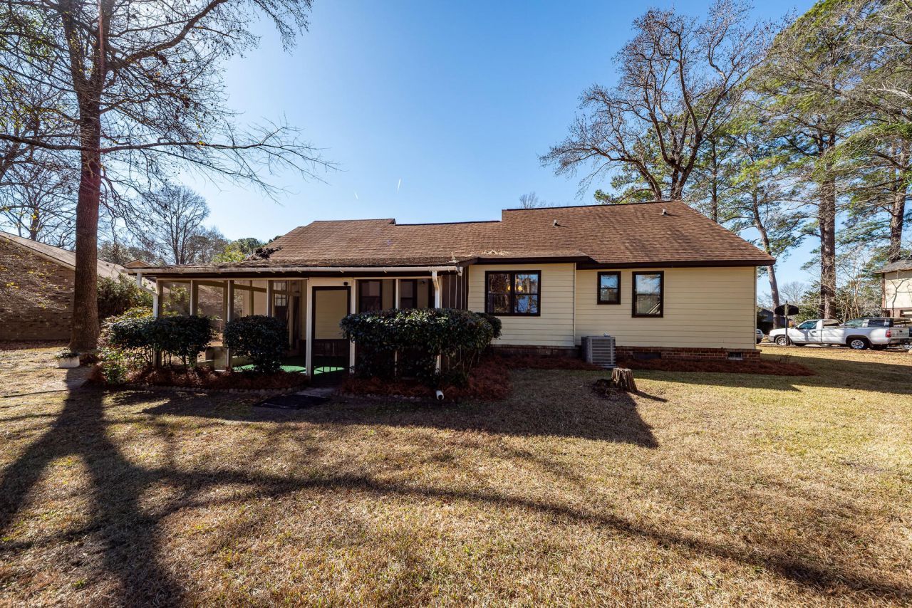 2106 Fife Lane Photo 30