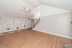 2106 Fife Lane photo 4