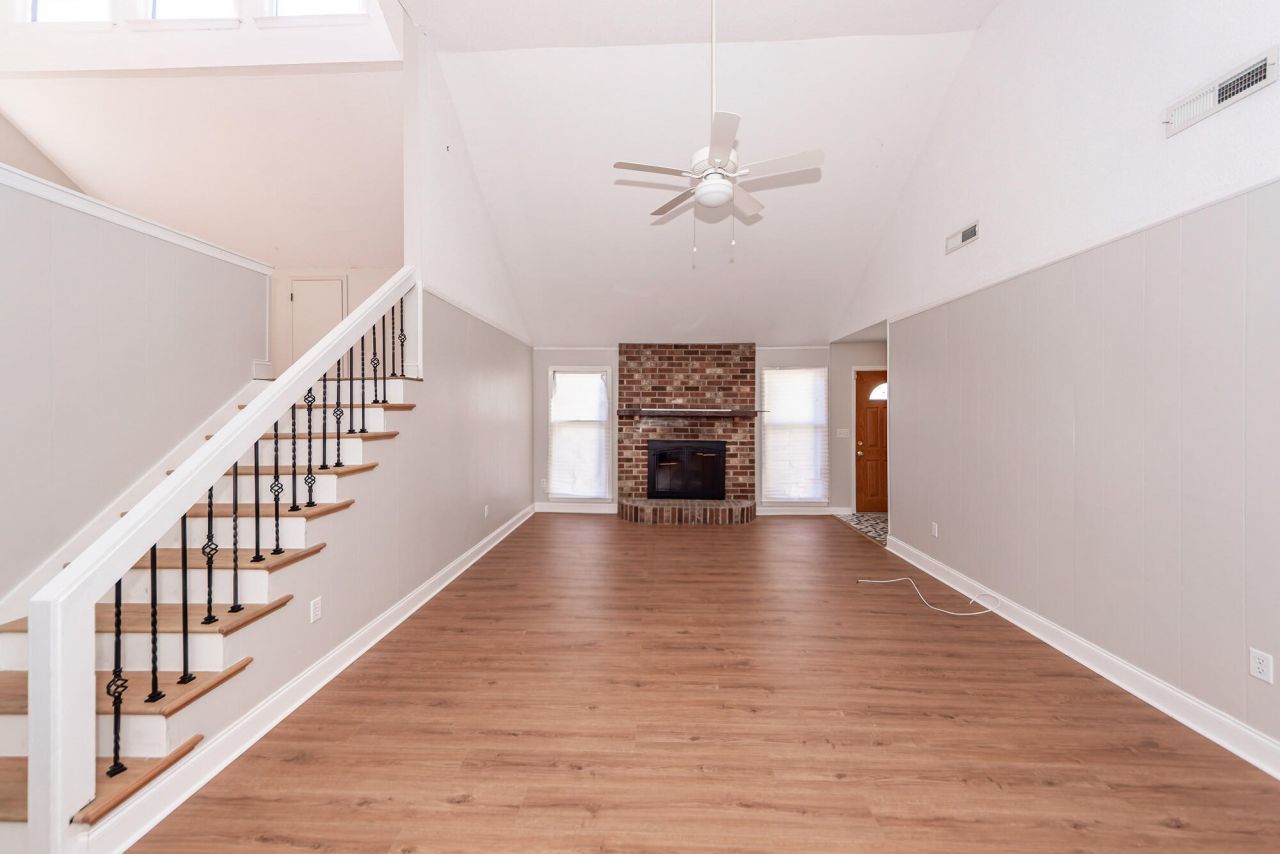 2106 Fife Lane Photo 8