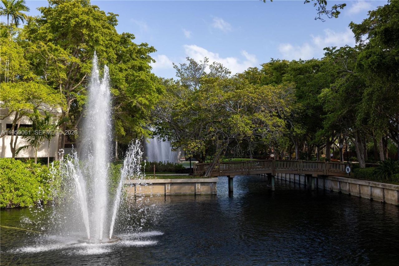 4000 Towerside Ter, Unit 804, Miami, FL 33138 Photo