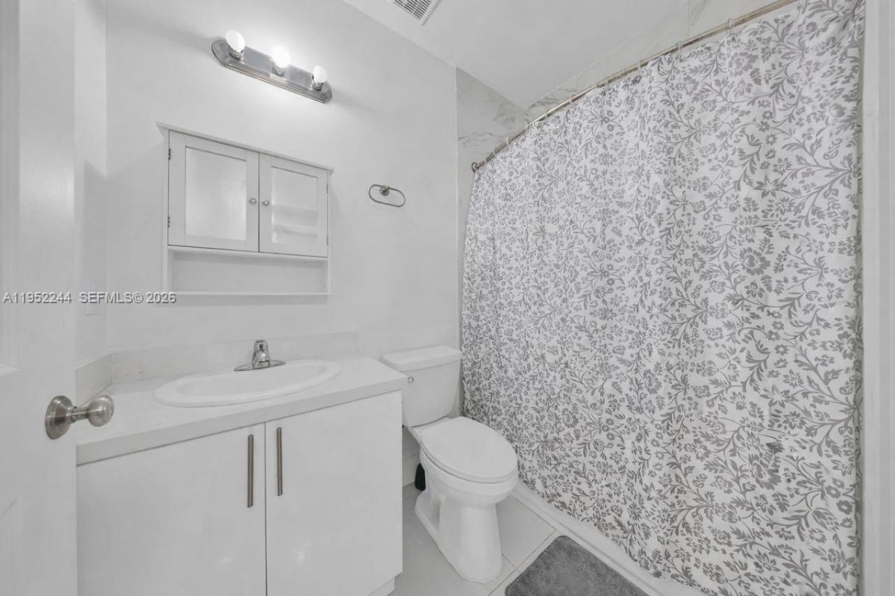 2315 NW 60th St, Miami, FL 33142 Photo