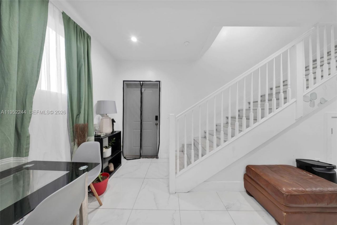 2315 NW 60th St, Miami, FL 33142 Photo