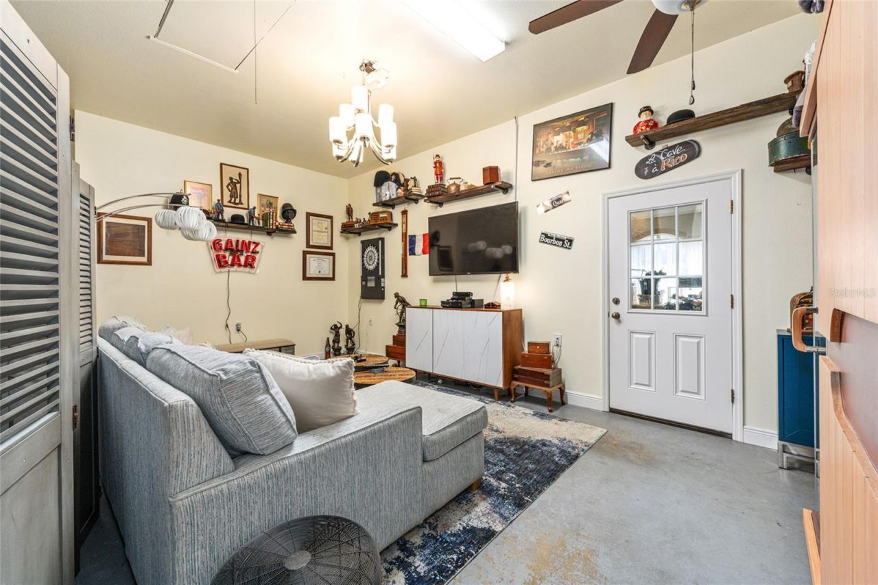 9389 SW 14th Avenue, Ocala, FL 34476 Photo