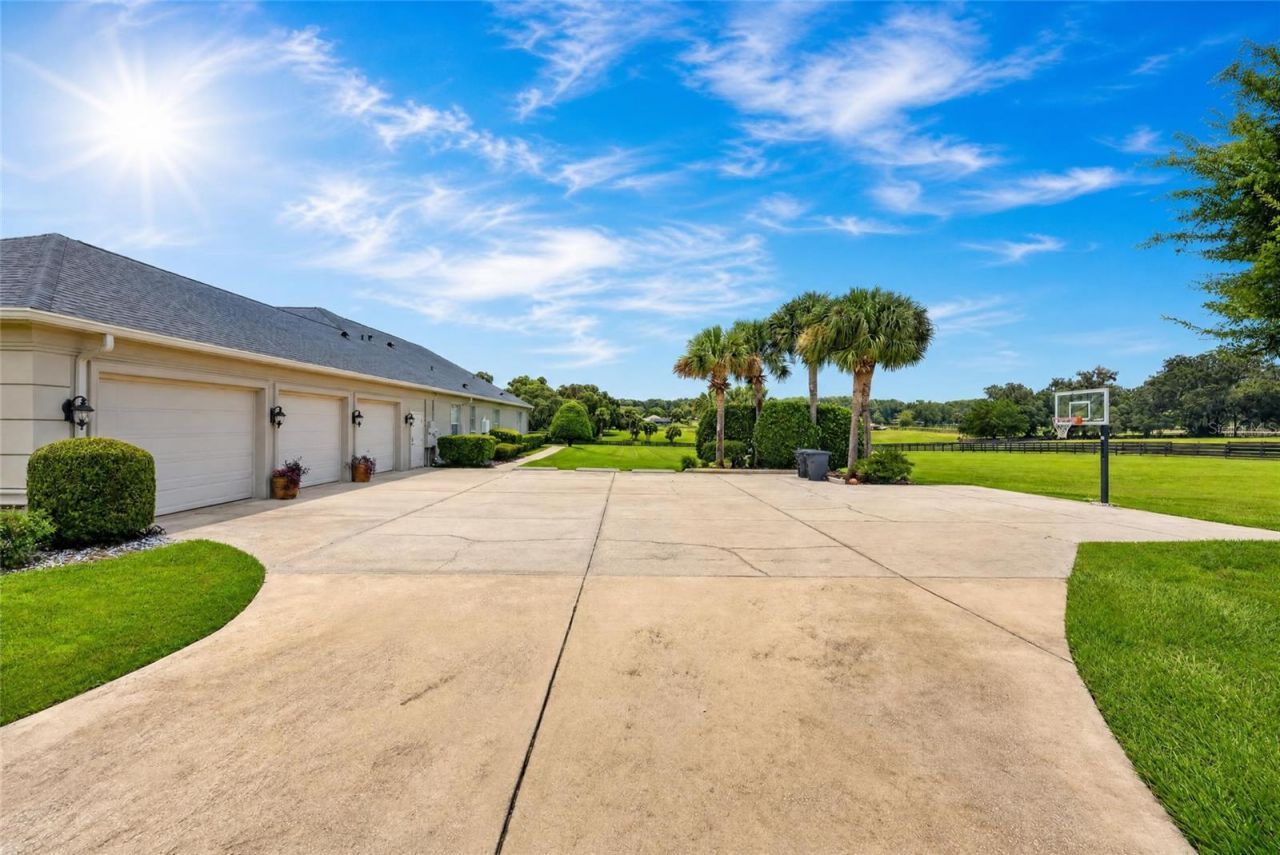 9389 SW 14th Avenue, Ocala, FL 34476 Photo