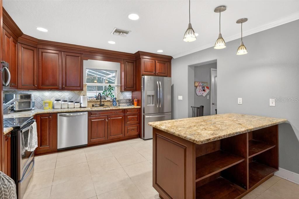 746 W Washington Avenue W, Lake Helen, FL 32744 Photo