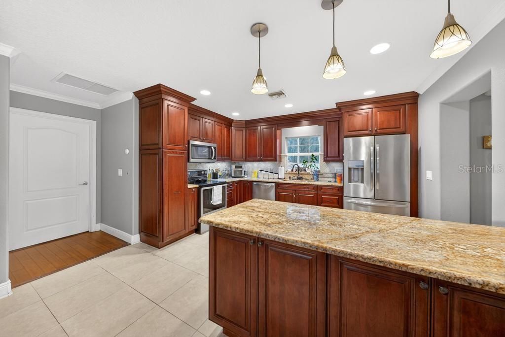 746 W Washington Avenue W, Lake Helen, FL 32744 Photo