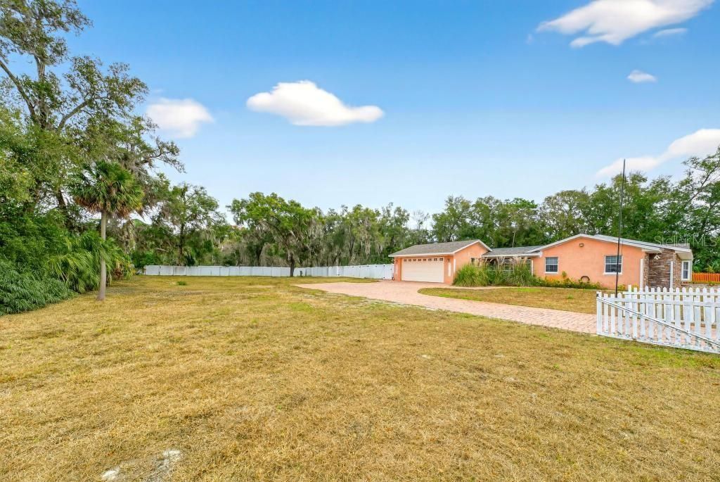 746 W Washington Avenue W, Lake Helen, FL 32744 Photo