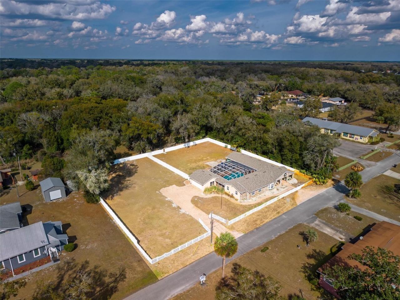 746 W Washington Avenue W, Lake Helen, FL 32744 Photo