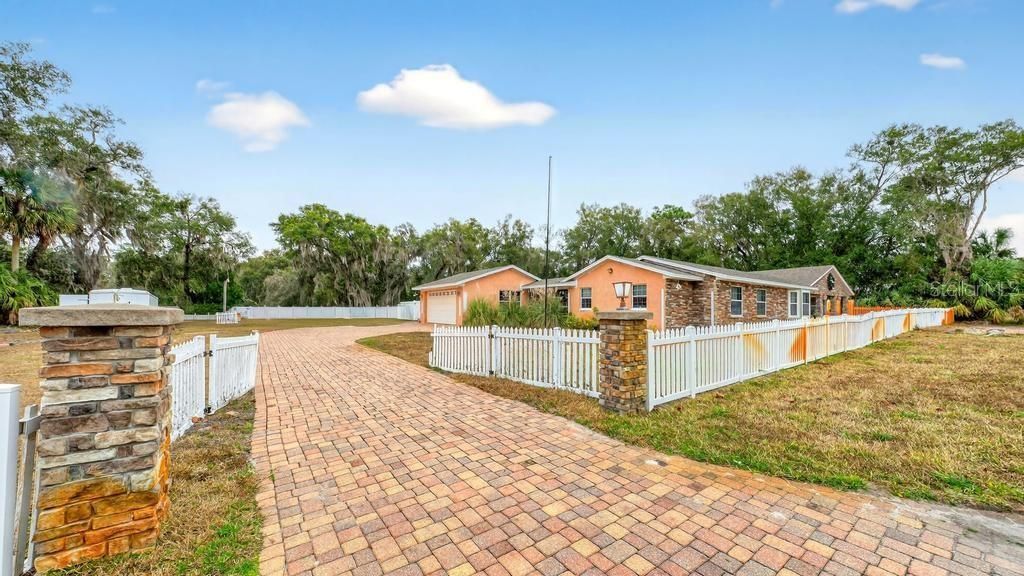 746 W Washington Avenue W, Lake Helen, FL 32744 Photo