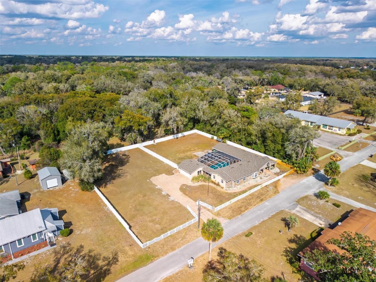 746 W Washington Avenue W, Lake Helen, FL 32744 Photo