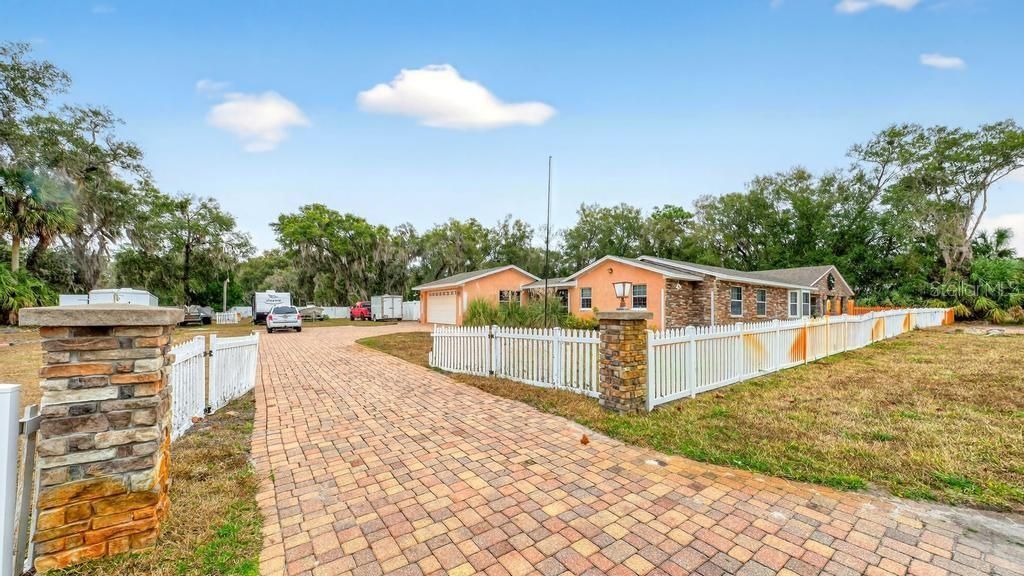 746 W Washington Avenue W, Lake Helen, FL 32744 Photo