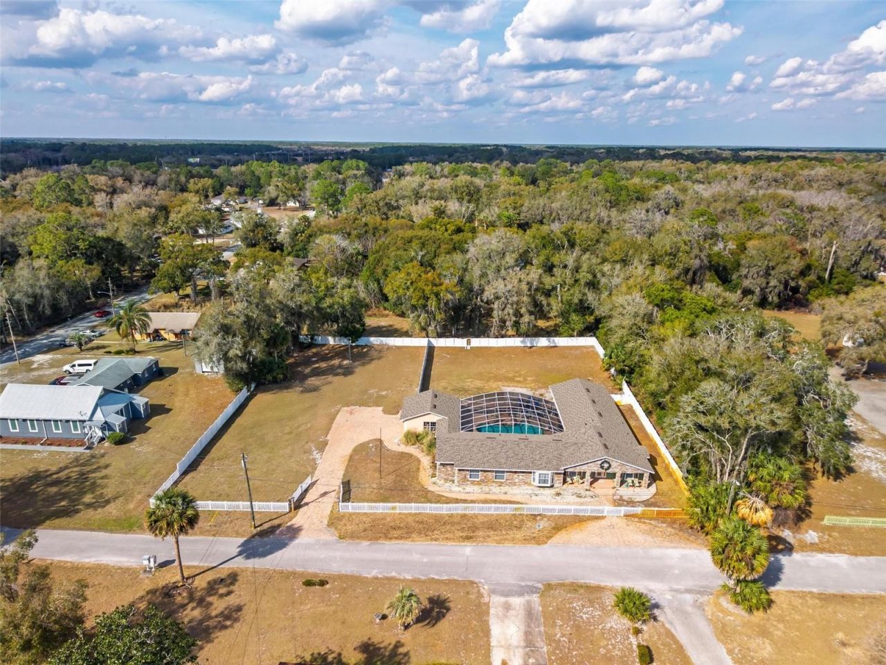 746 W Washington Avenue W, Lake Helen, FL 32744 Photo