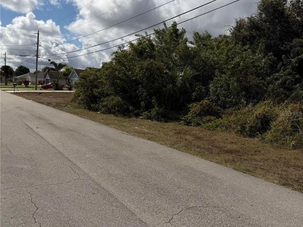 4244 SW JAME STREET, PORT ST LUCIE, FL 34953