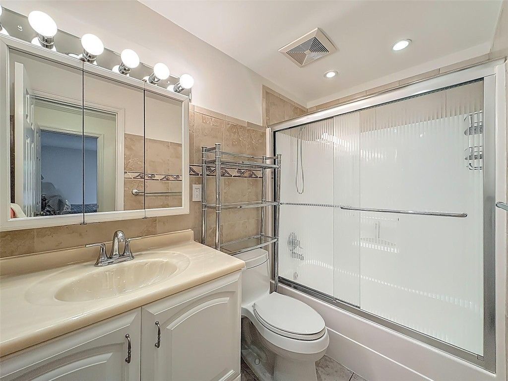 201 178th Dr, Unit 218, Sunny Isles Beach, FL 33160 Photo