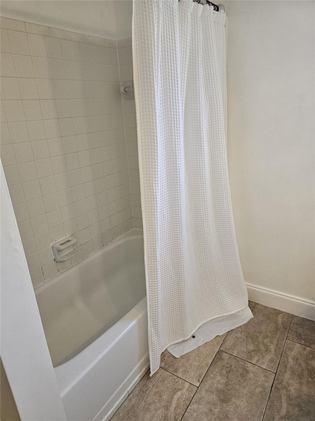 2050 Oleander Blvd, Unit 10-105, Fort Pierce, FL 34950 Photo