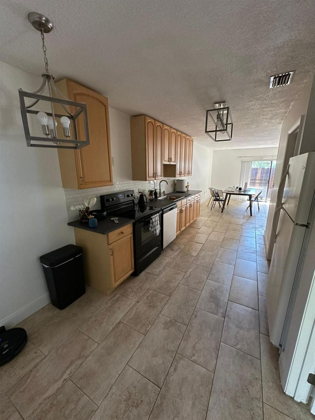 2050 Oleander Blvd, Unit 10-105, Fort Pierce, FL 34950 Photo
