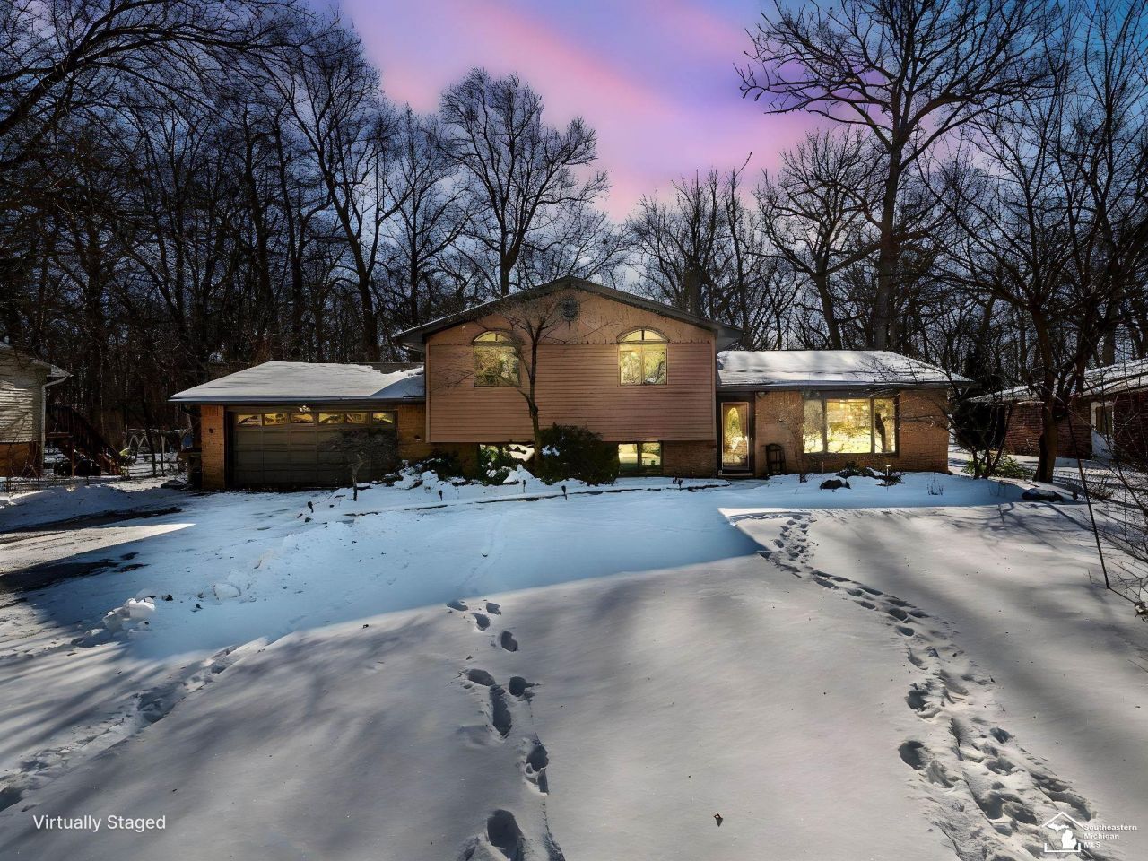 3447 Woodmont Drive, Lambertville, MI 48144 Main Photo