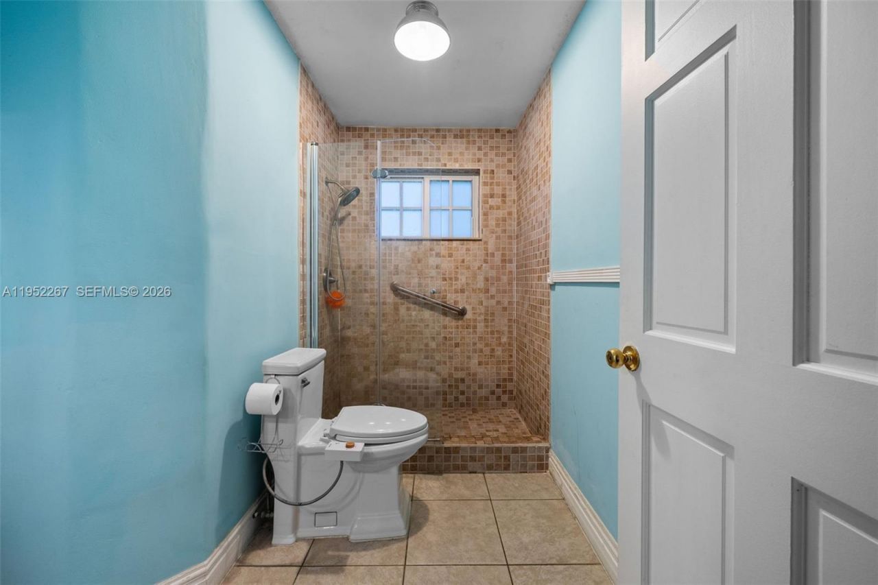 5741 SW 14th Street, Plantation, FL 33317 Photo