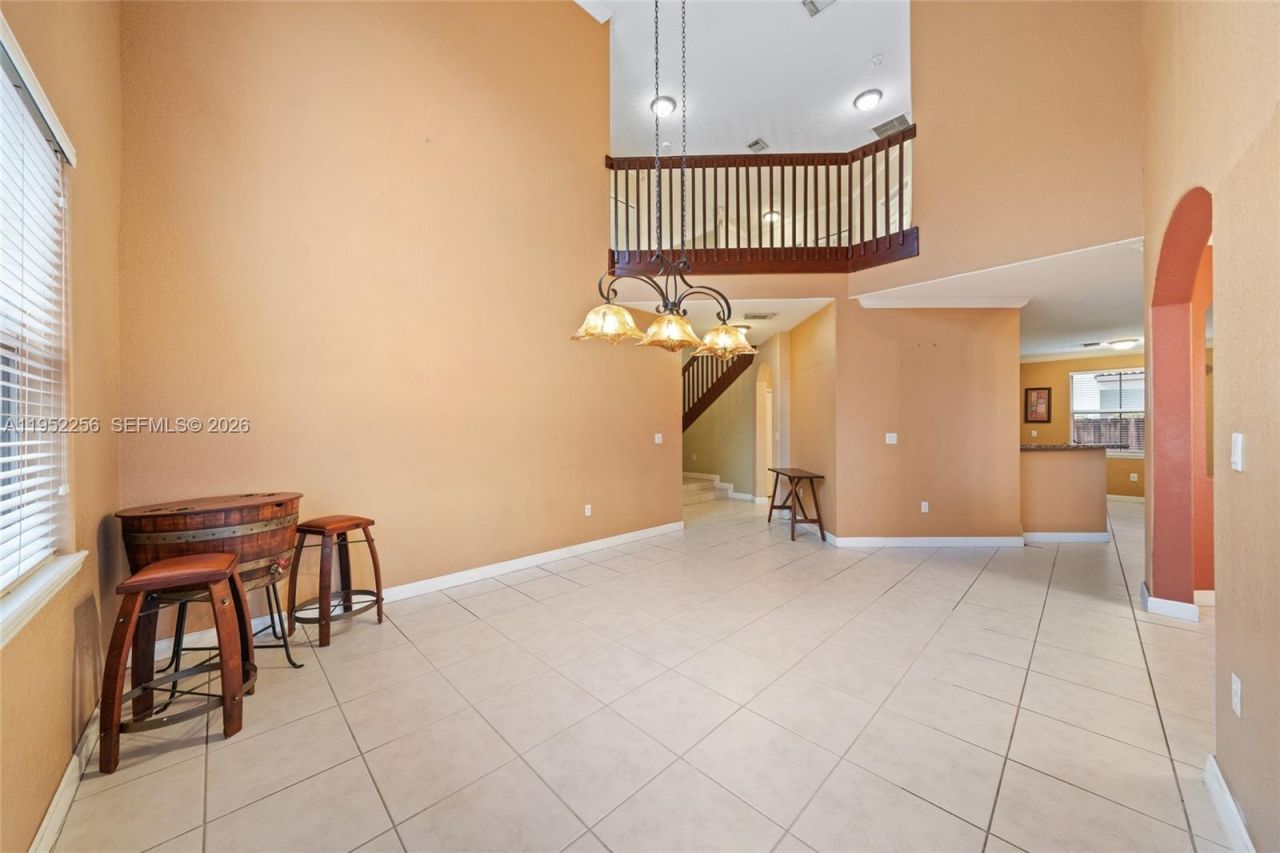 5902 SW 166th Ct, Miami, FL 33193 Photo