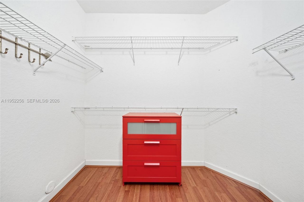 5902 SW 166th Ct, Miami, FL 33193 Photo