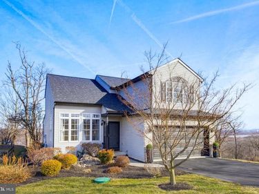 505 N BURBERRY LANE, MOUNT WOLF, PA 17347