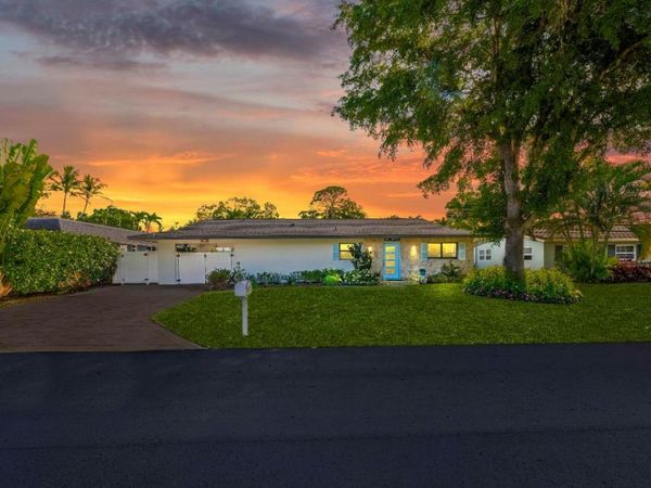 518 SW 28th Avenue, Boynton Beach, FL 33435